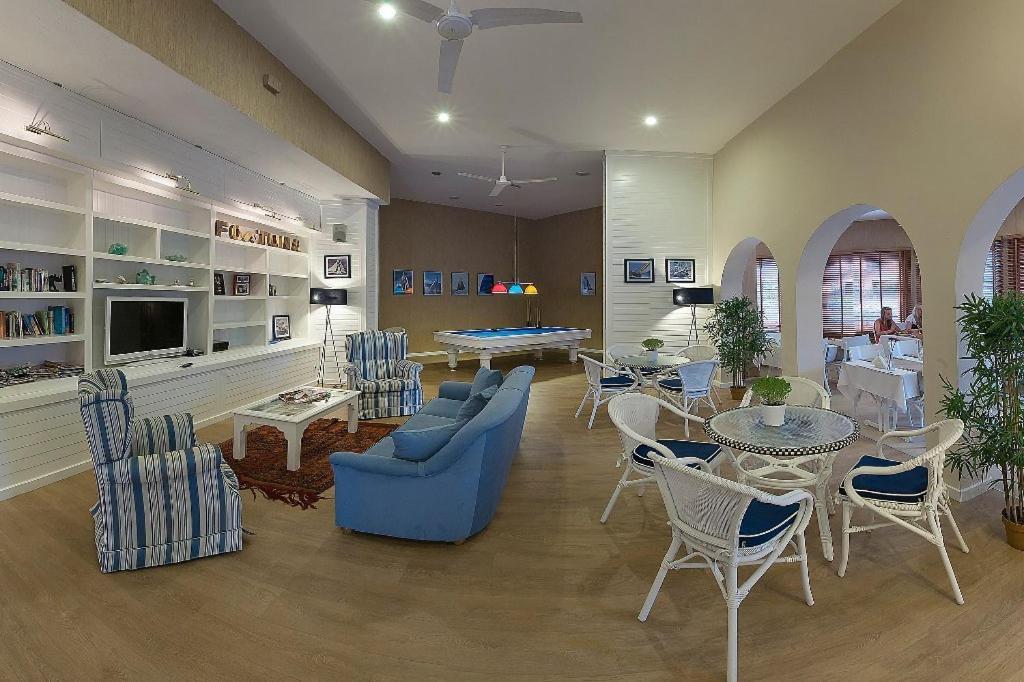 Fortuna Beach Hotel İcmeler Bagian luar foto